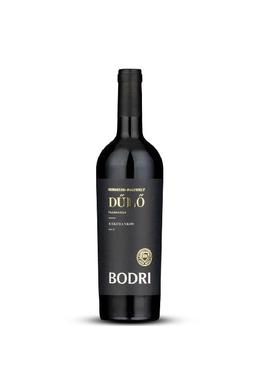 hungarianwinelove-borkereskedes-bodri-pinceszet-kekfrankos-dulovalogatas