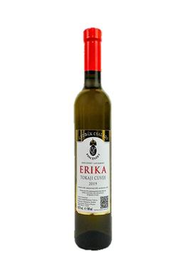hungarianwinelove-borkereskedes-csubak-csaladi-pinceszete-tokaji-erika-cuvee