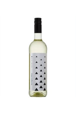 hungarianwinelove-borkereskedes-dubicz-pinceszet-sauvignon-blanc